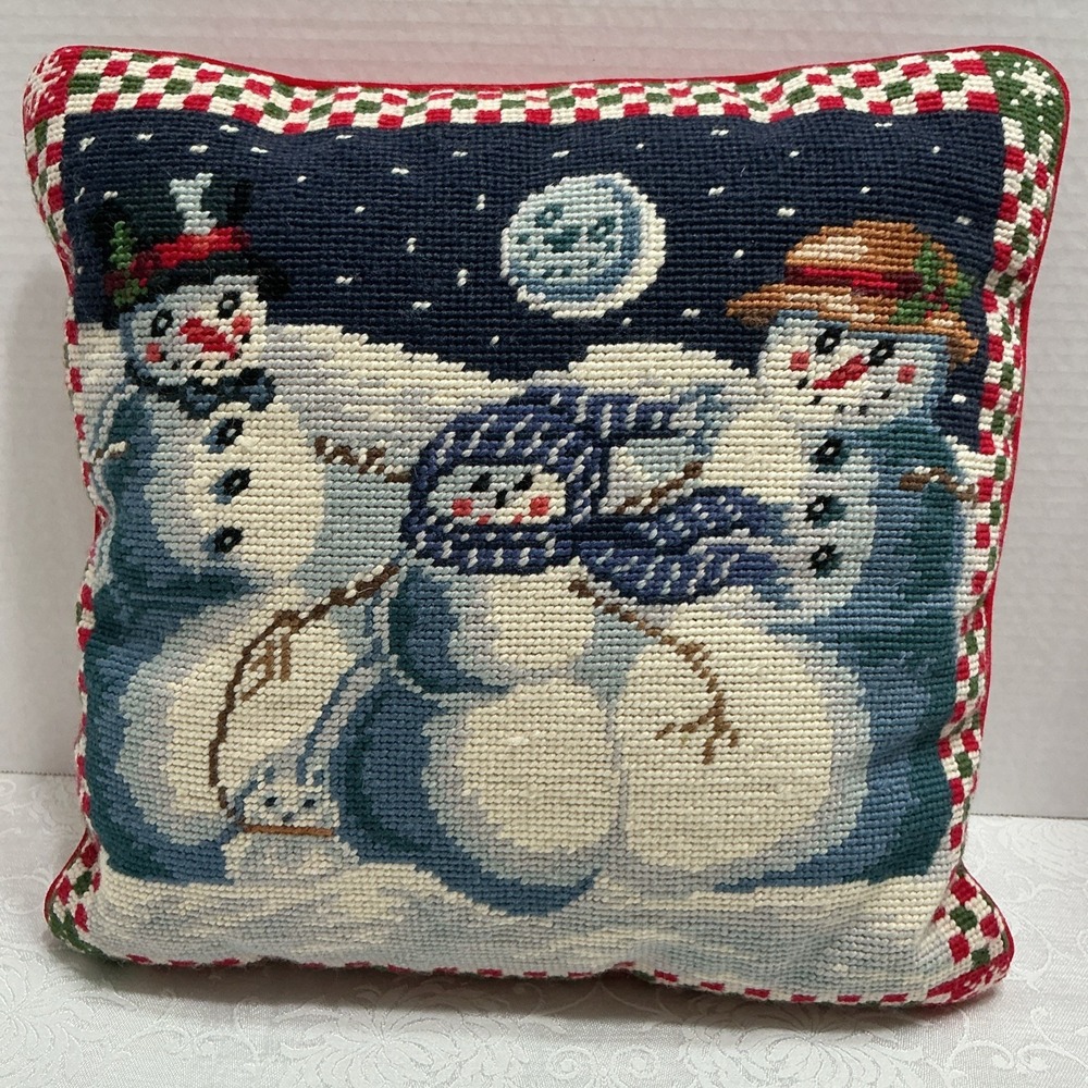 Christmas Decor Needlepoint Throw Pillow: Snowmen Moon Light 14" X 14" Zipper